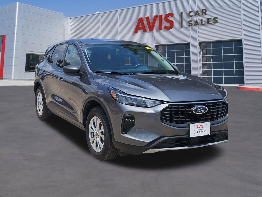 Thumbnail: 2025 Ford Escape - 9