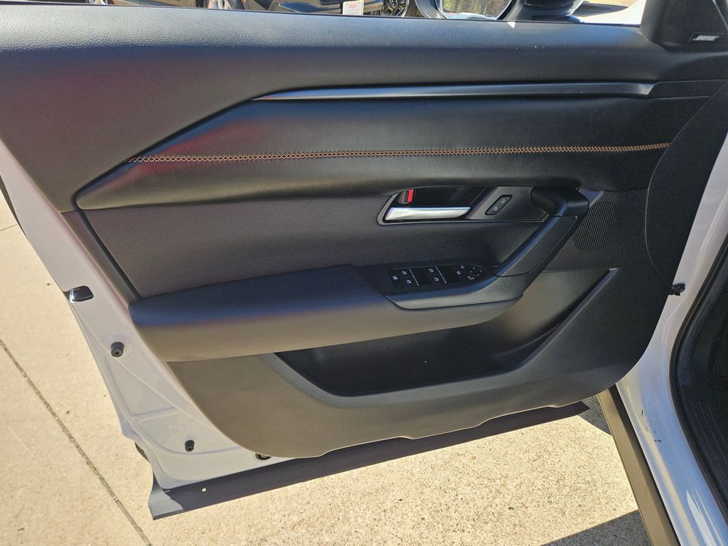 Thumbnail: 2025 Mazda CX-50 - 14