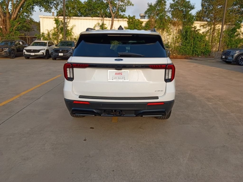 Thumbnail: 2025 Ford Explorer - 8