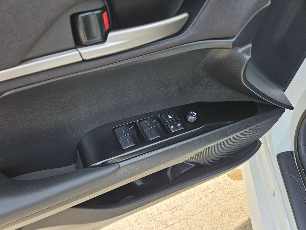 Thumbnail: 2025 Toyota Camry - 15