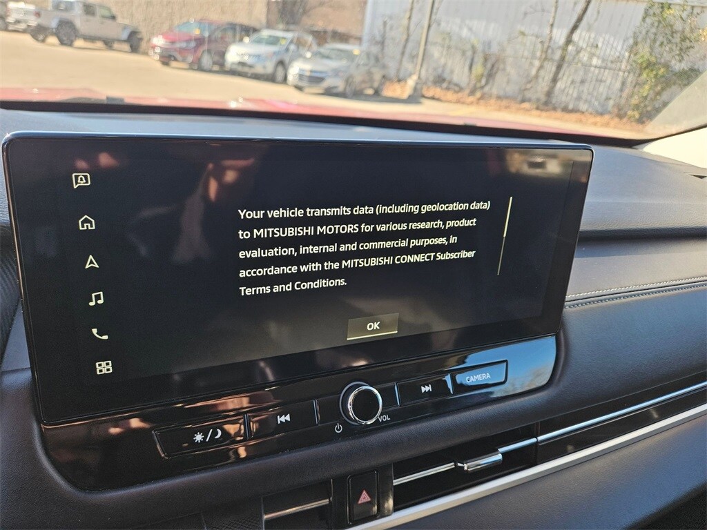 Thumbnail: 2025 Mitsubishi Outlander - 22