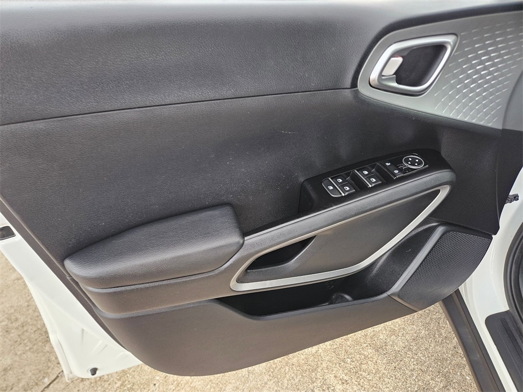 Thumbnail: 2024 Kia Soul - 13