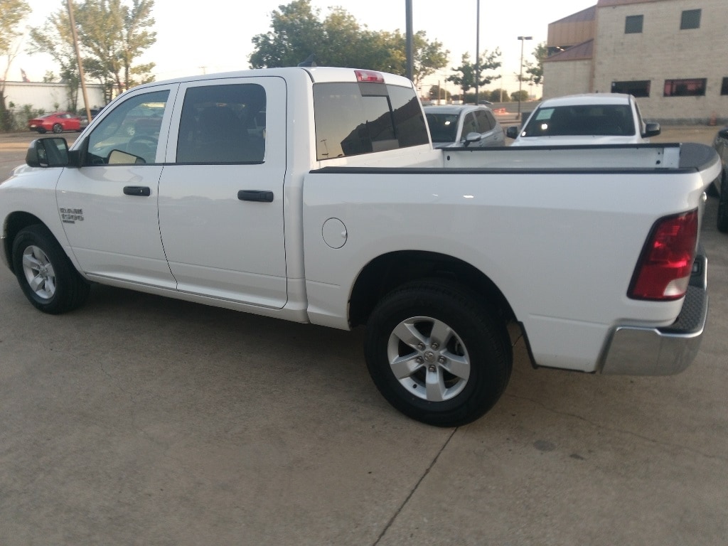 Thumbnail: 2023 RAM 1500 Classic - 4