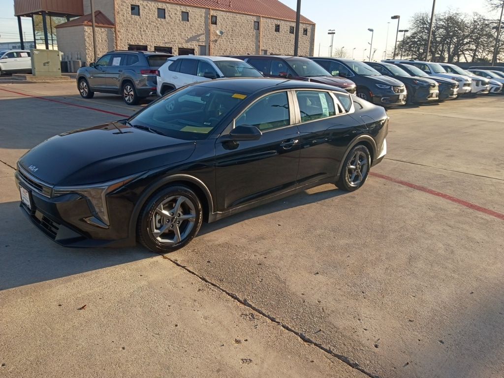 Thumbnail: 2025 Kia K4 - 1