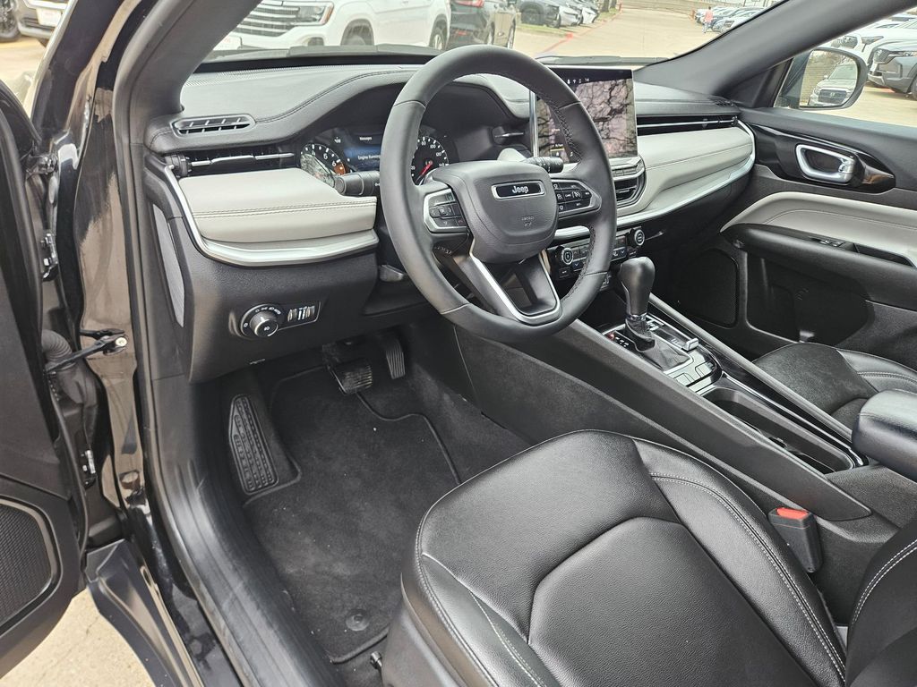 Thumbnail: 2025 Jeep Compass - 13