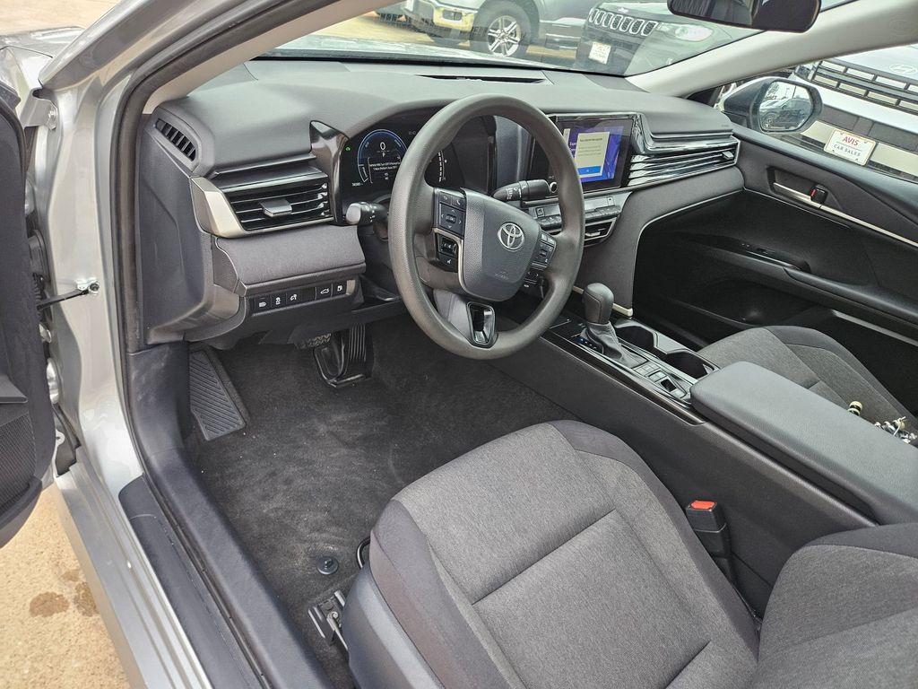 Thumbnail: 2025 Toyota Camry - 13