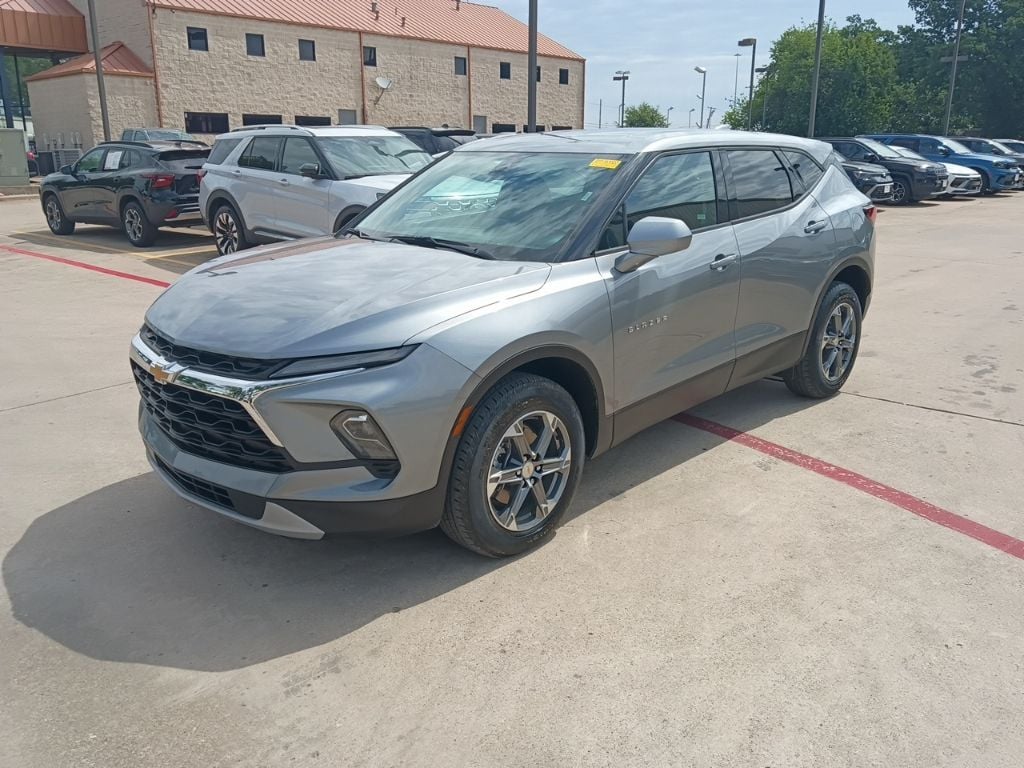 2025 Chevrolet Blazer's photo