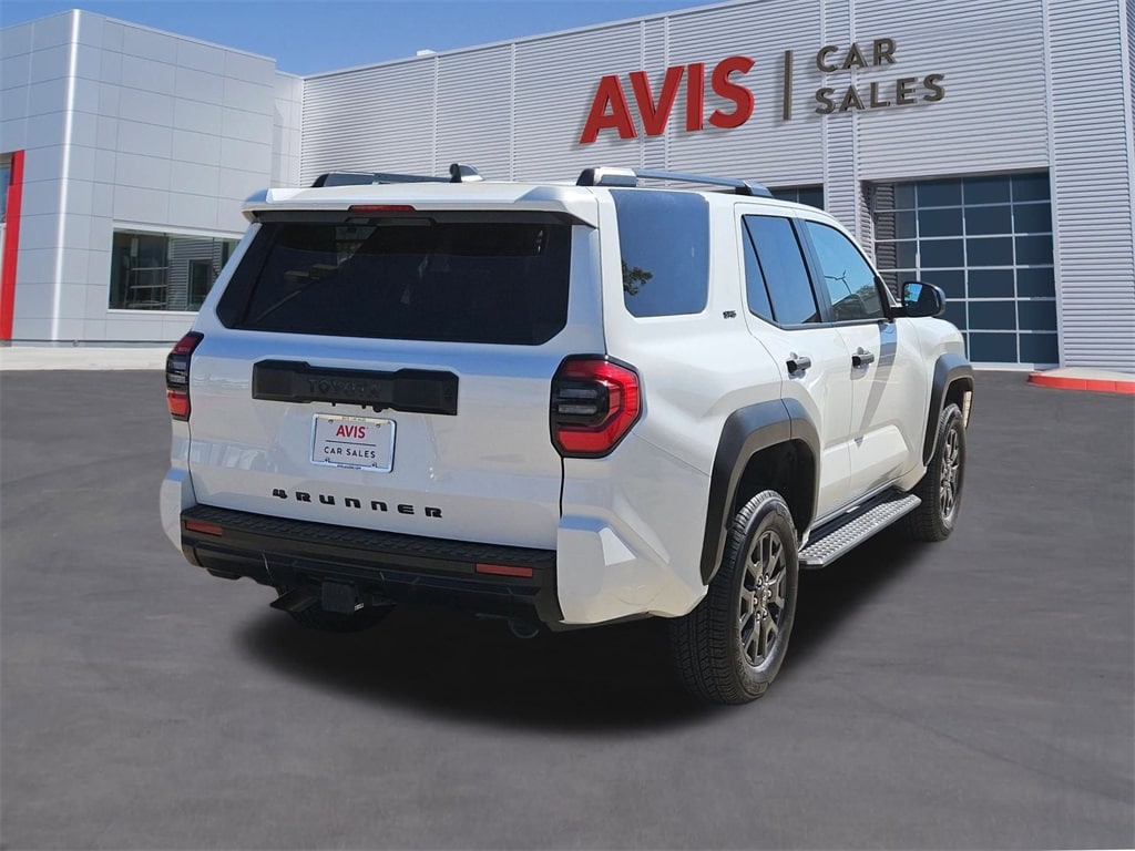 2025 Toyota 4Runner SR5 photo 4