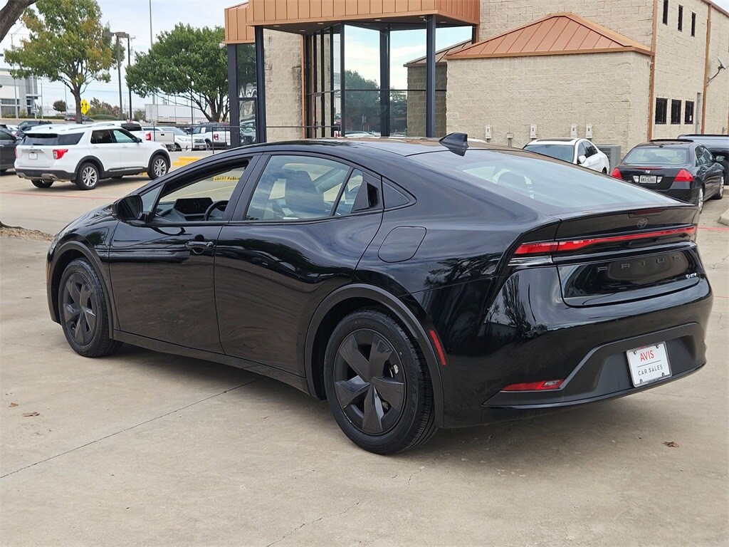 2025 Toyota Prius Limited photo 3