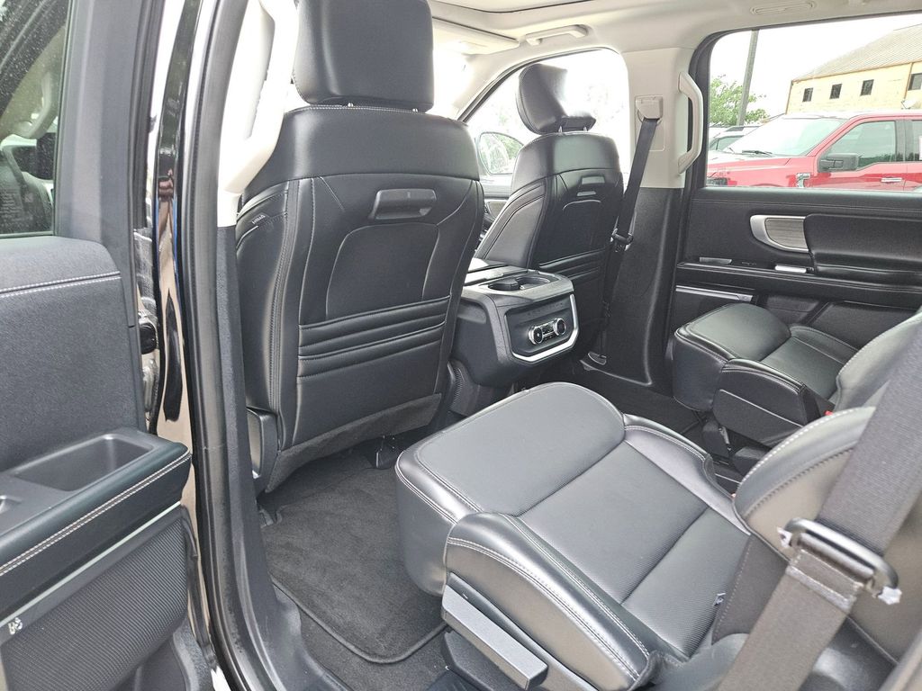 Thumbnail: 2025 Ford Expedition - 28
