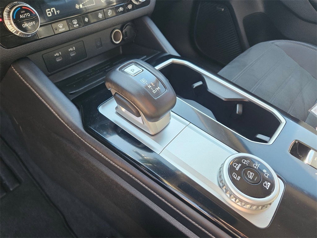 Thumbnail: 2025 Mitsubishi Outlander - 27