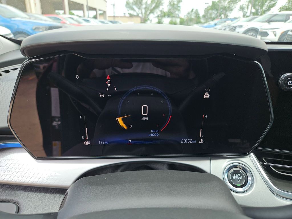 Thumbnail: 2025 Chevrolet Trax - 19