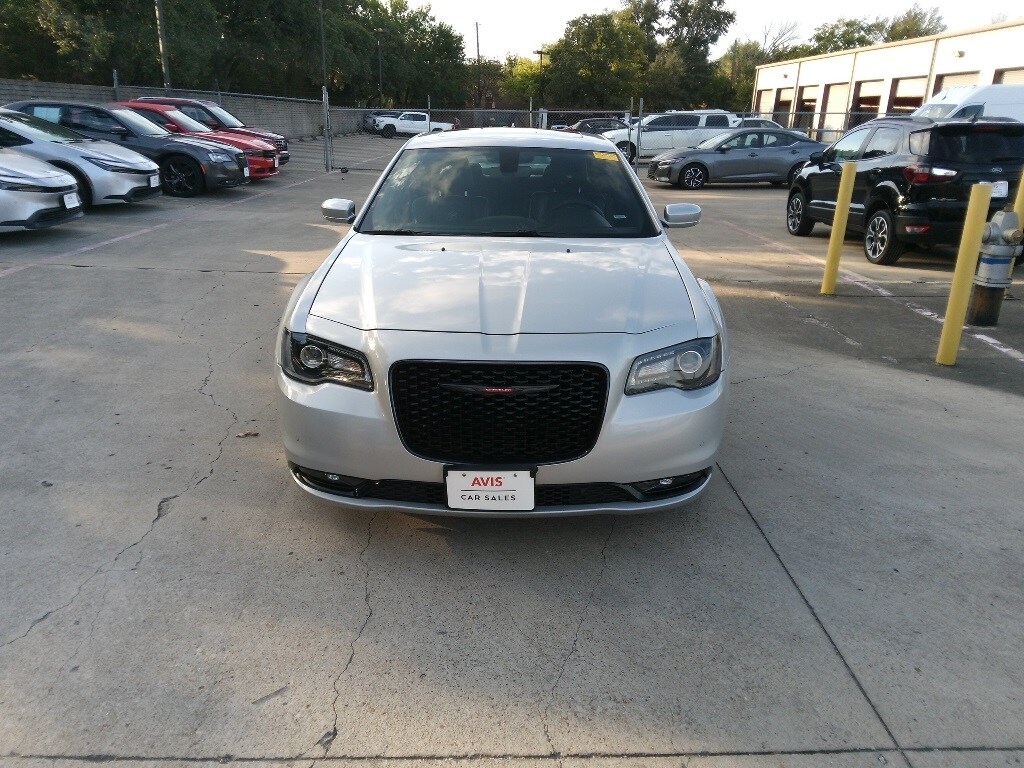 Used 2023 Chrysler 300 For Sale at AVIS Car Sales VIN 2C3CCABG4PH613818