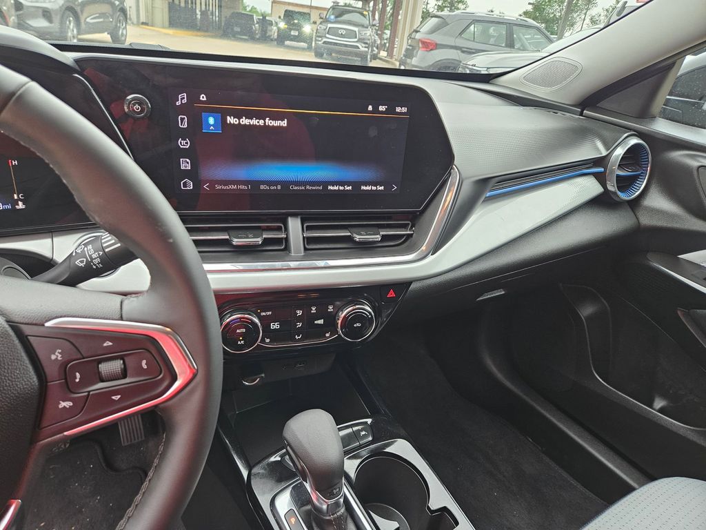 Thumbnail: 2025 Chevrolet Trax - 20