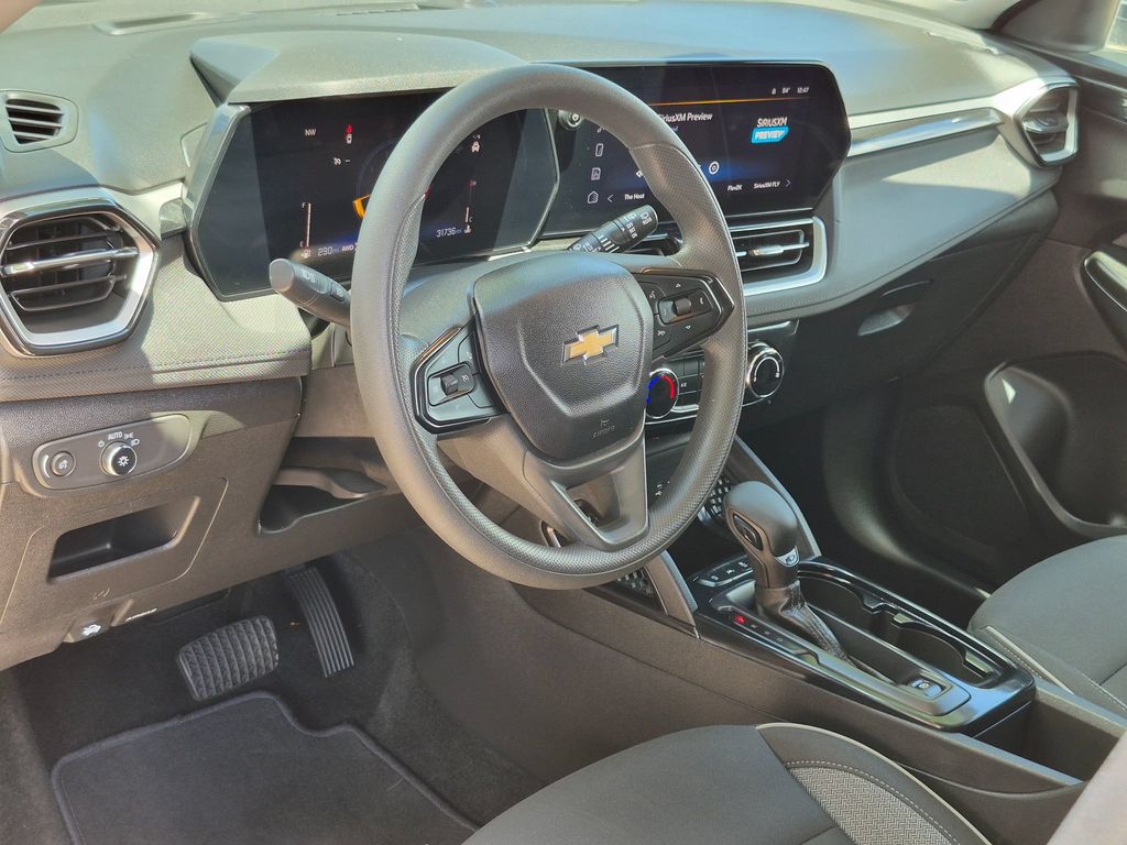Thumbnail: 2025 Chevrolet TrailBlazer - 11