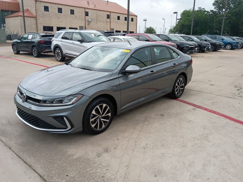 2025 Volkswagen Jetta's photo