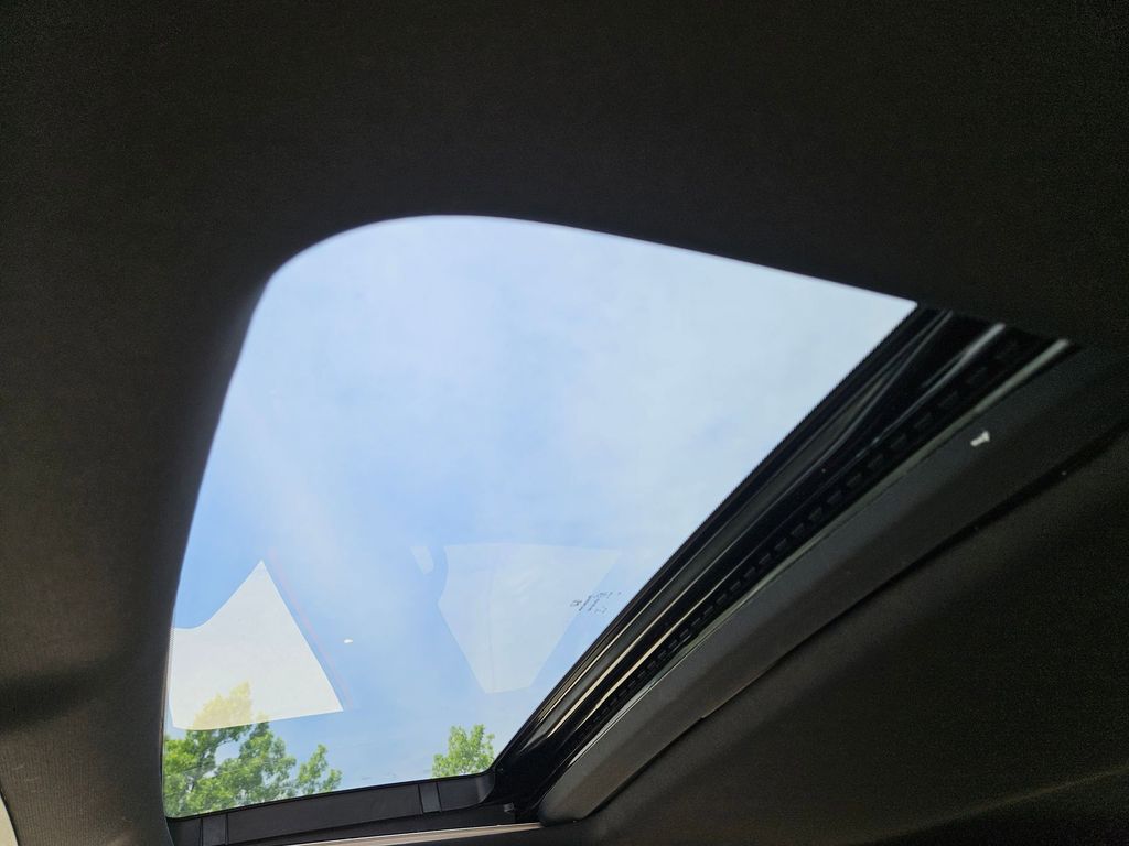 Thumbnail: 2025 Honda Odyssey - 23