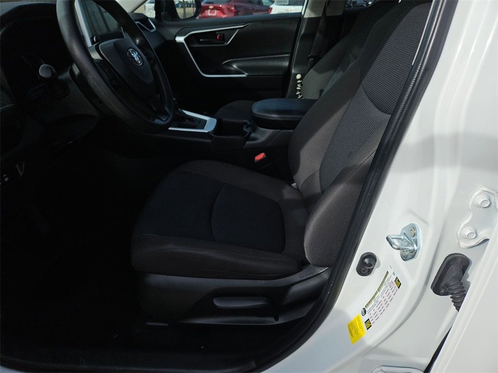 Thumbnail: 2024 Toyota RAV4 - 11