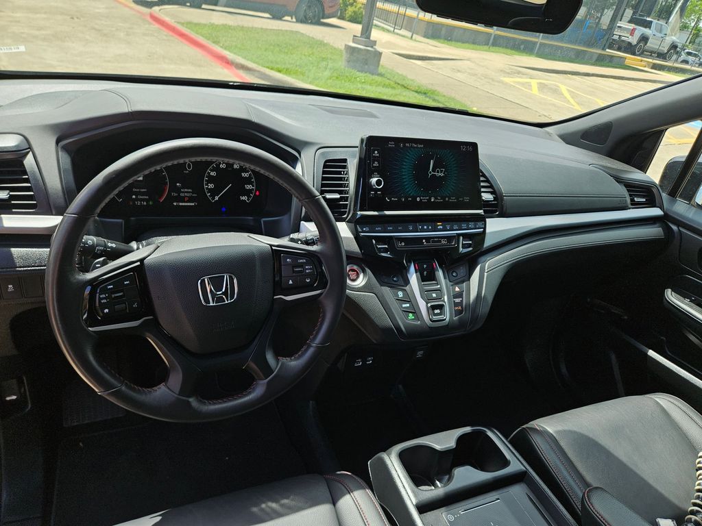 Thumbnail: 2025 Honda Odyssey - 16