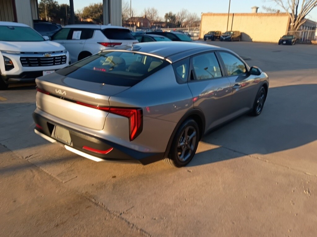 Thumbnail: 2025 Kia K4 - 5