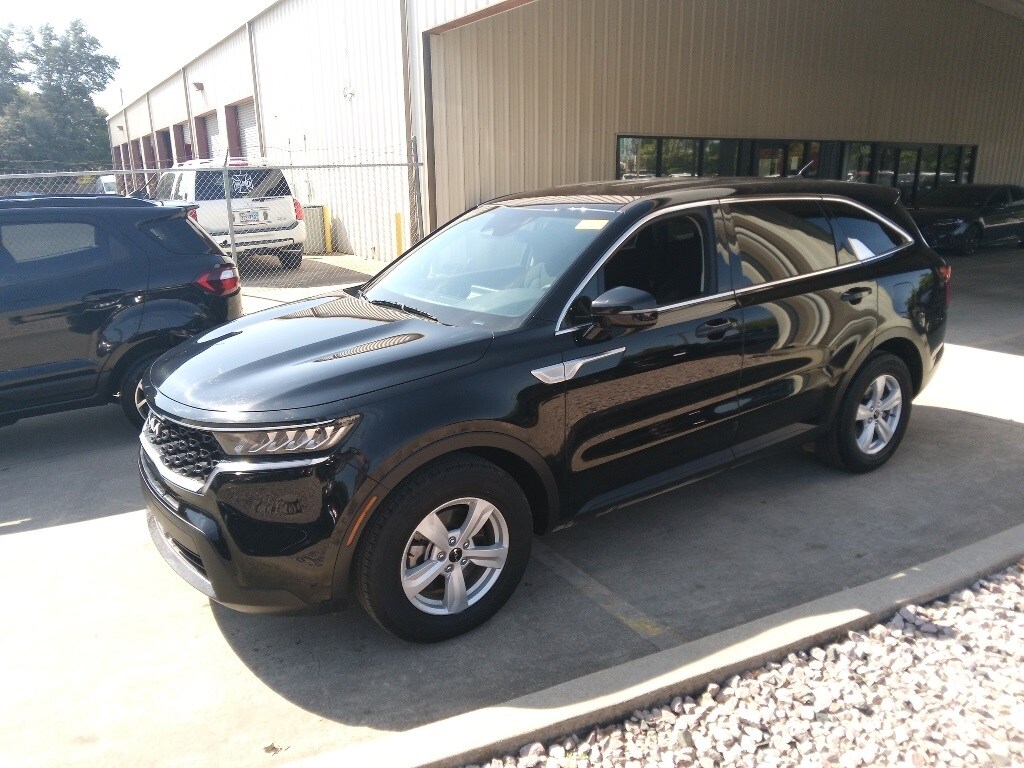 Used 2023 Kia Sorento For Sale at AVIS Car Sales VIN 5XYRG4LC1PG208103