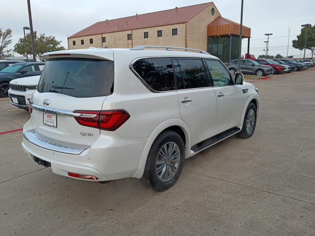 Thumbnail: 2023 INFINITI QX80 - 10