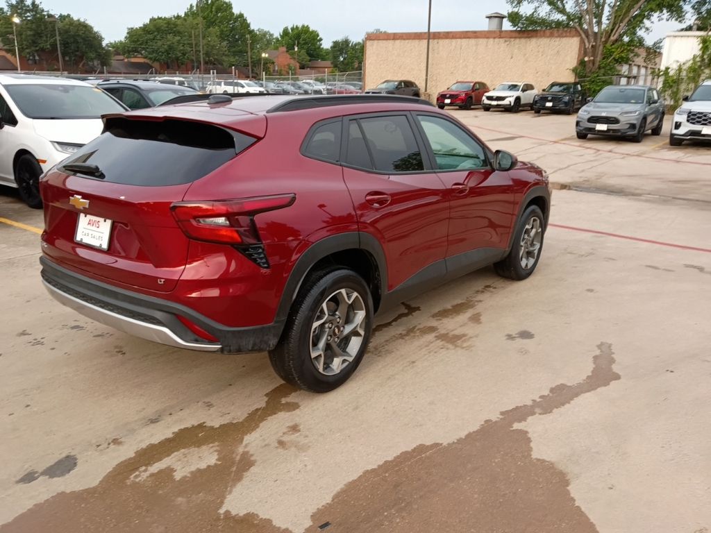 Thumbnail: 2025 Chevrolet Trax - 7