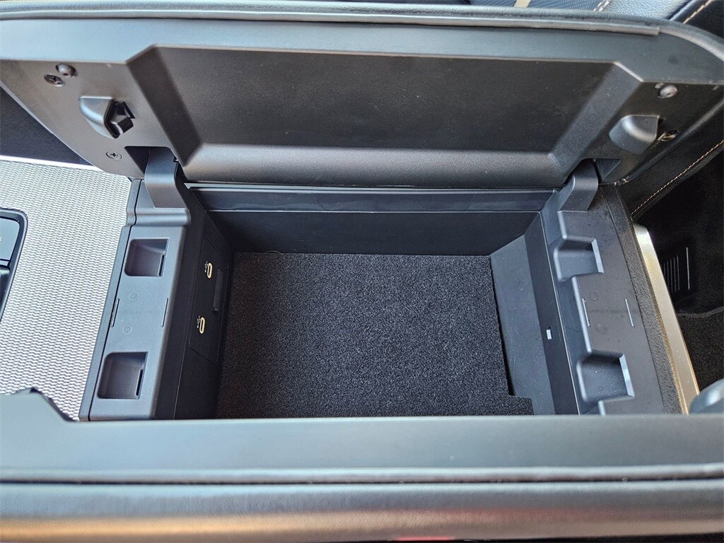 Thumbnail: 2025 Mazda CX-90 - 24