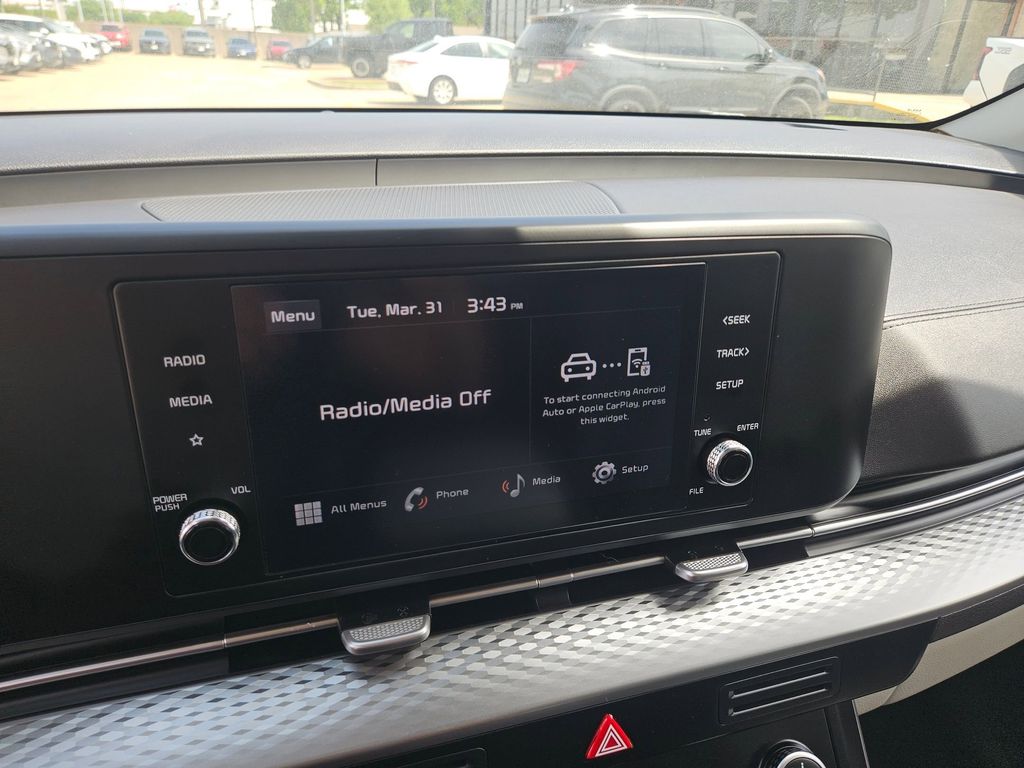 Thumbnail: 2024 Kia Carnival - 21