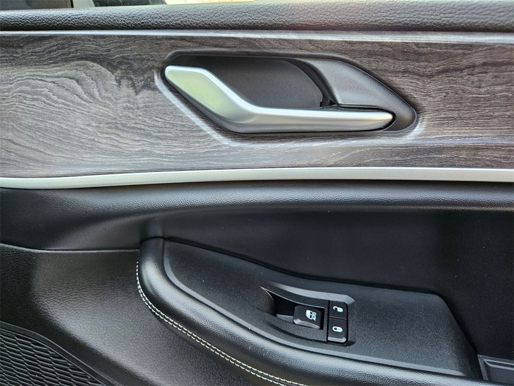 2023 Jeep Grand Cherokee Limited Edition 30