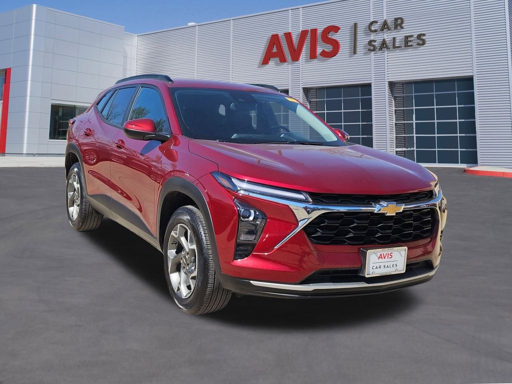 Thumbnail: 2025 Chevrolet Trax - 9