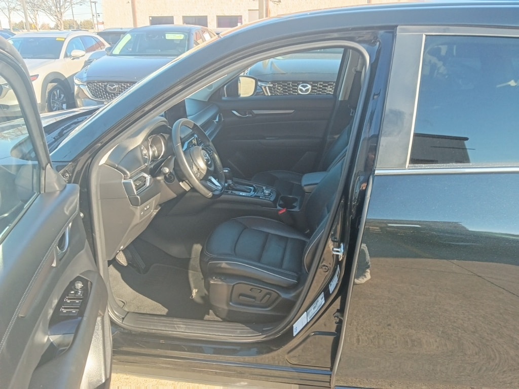 Thumbnail: 2025 Mazda CX-5 - 3