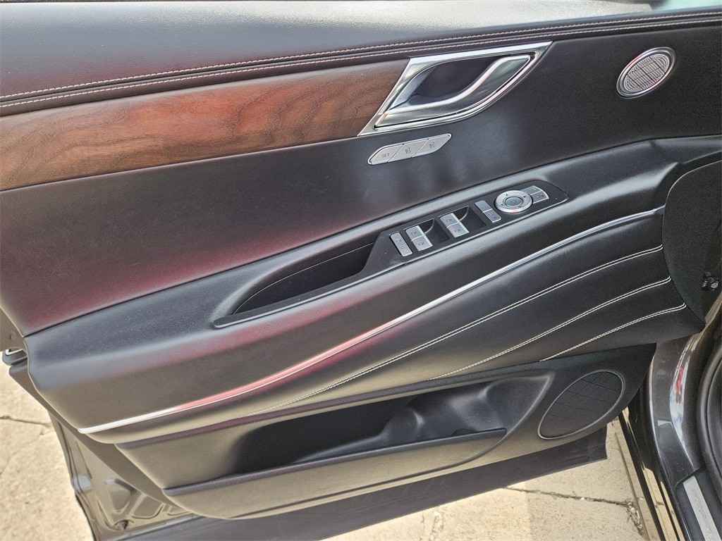 Thumbnail: 2024 Genesis GV80 - 14