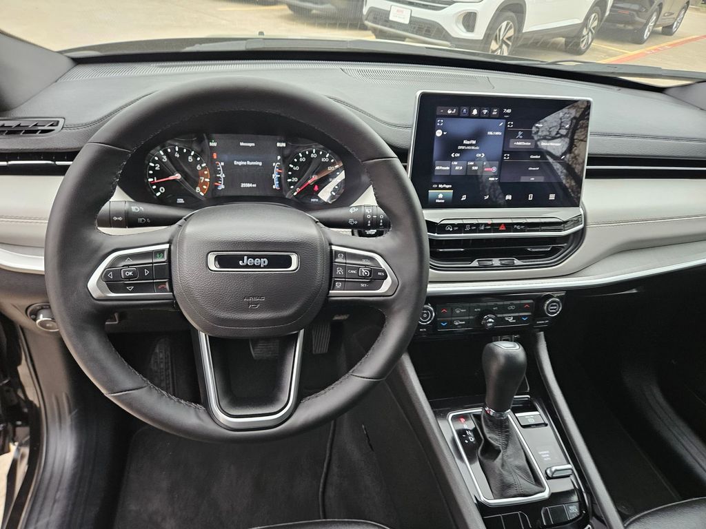 Thumbnail: 2025 Jeep Compass - 17