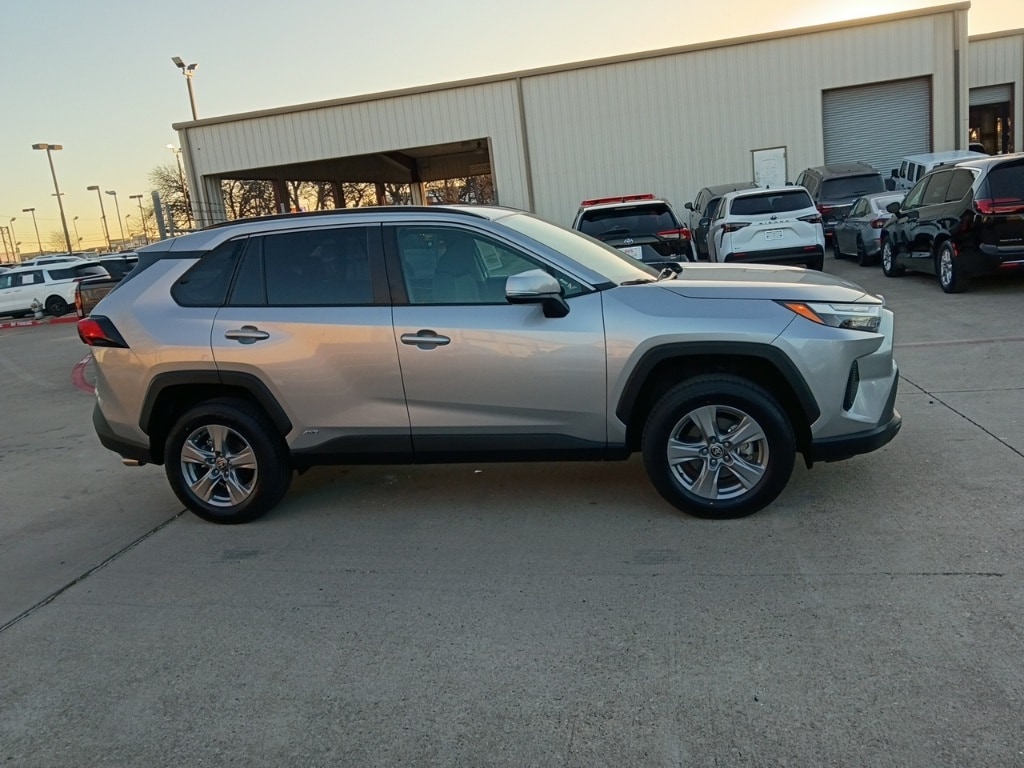 Thumbnail: 2025 Toyota RAV4 - 7