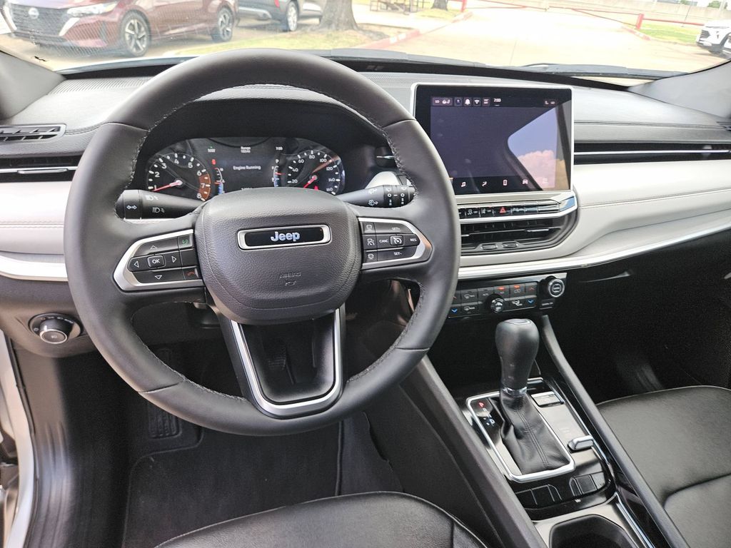 Thumbnail: 2025 Jeep Compass - 17