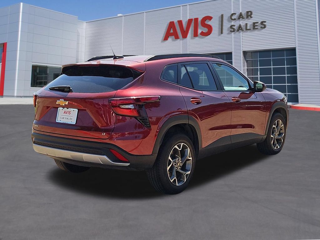 Thumbnail: 2025 Chevrolet Trax - 6