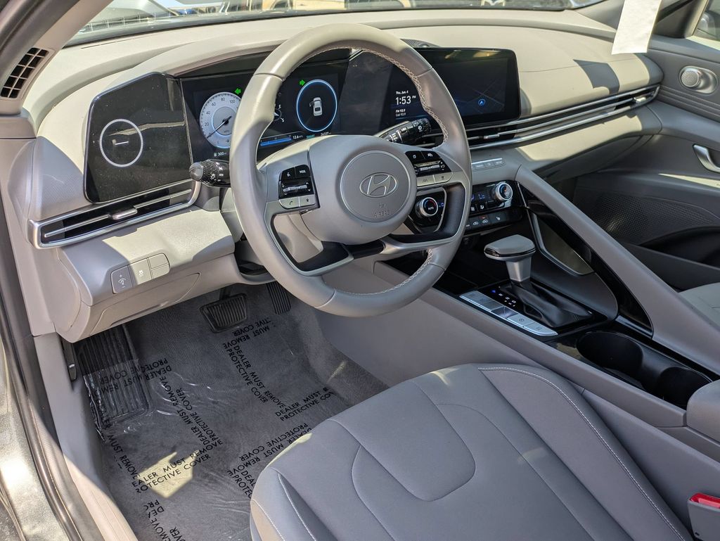 Thumbnail: 2025 Hyundai Elantra - 14