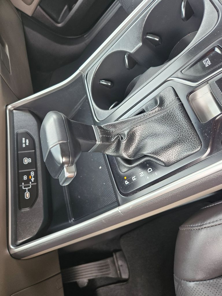 Thumbnail: 2025 Kia Carnival - 28