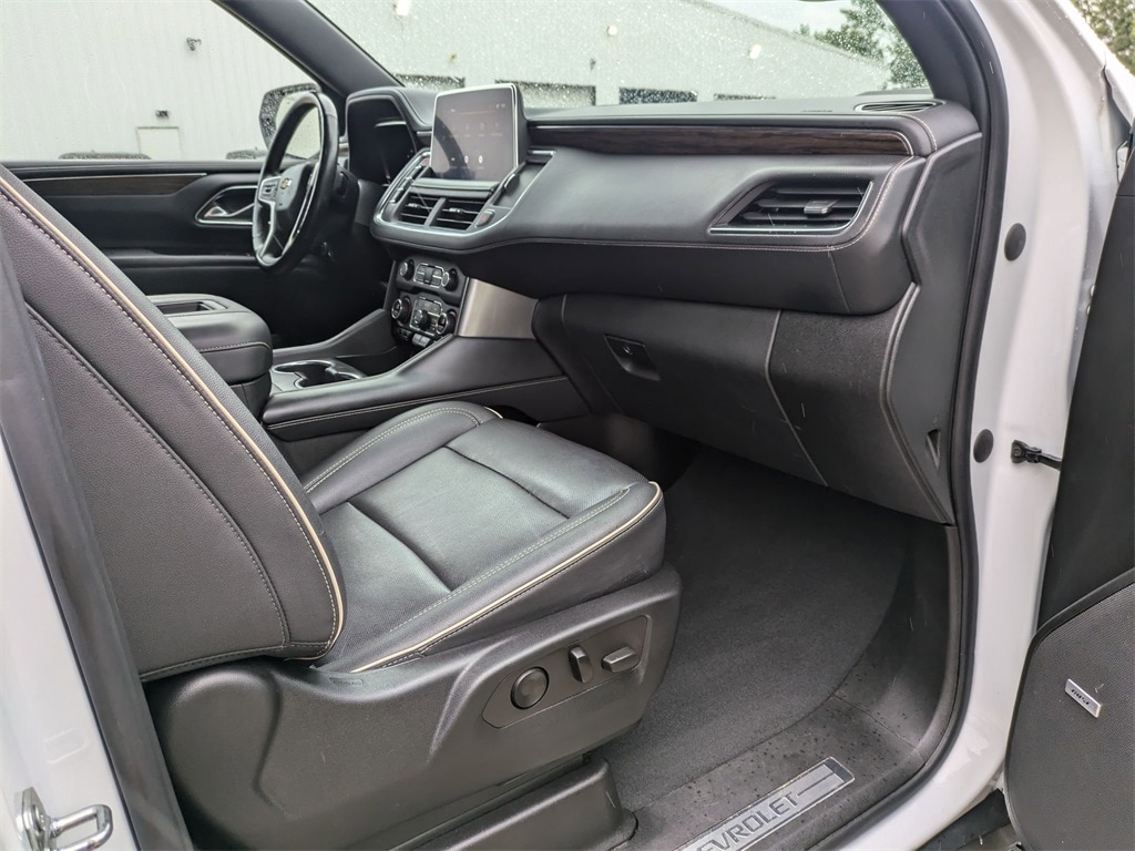 Thumbnail: 2022 Chevrolet Tahoe - 32