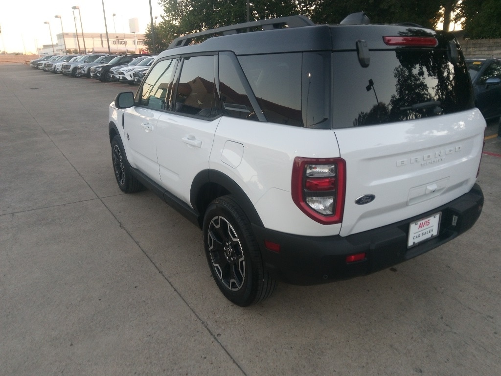 Thumbnail: 2025 Ford Bronco Sport - 11