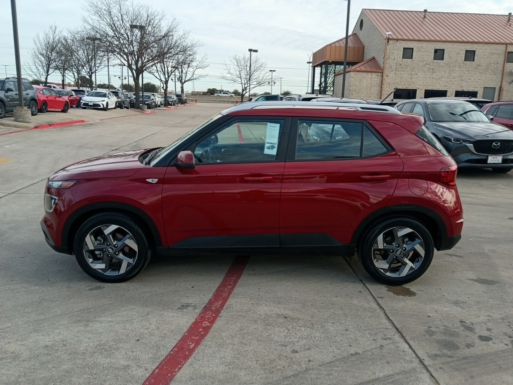 Thumbnail: 2025 Hyundai Venue - 4