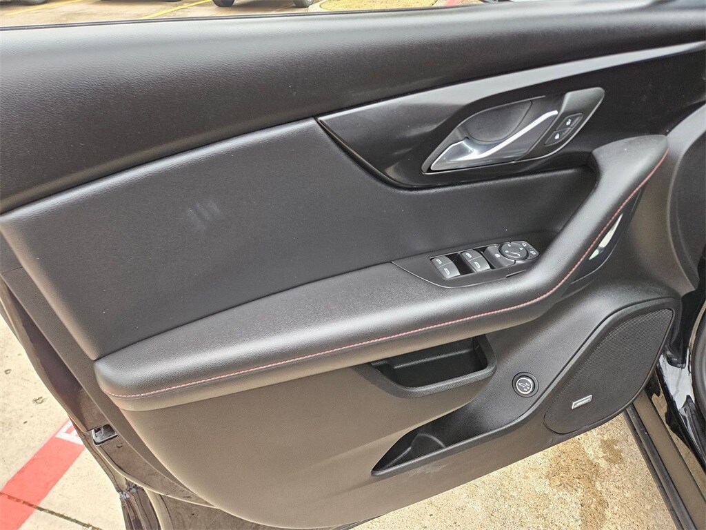 Thumbnail: 2025 Chevrolet Blazer - 13