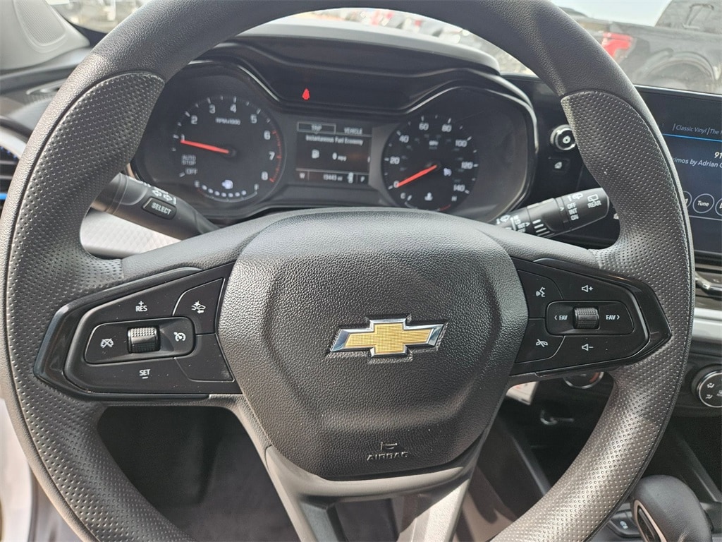 Thumbnail: 2025 Chevrolet Trax - 18