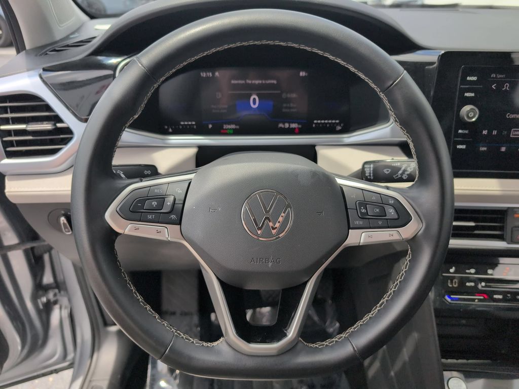 2025 Volkswagen Taos SE - Photo 22