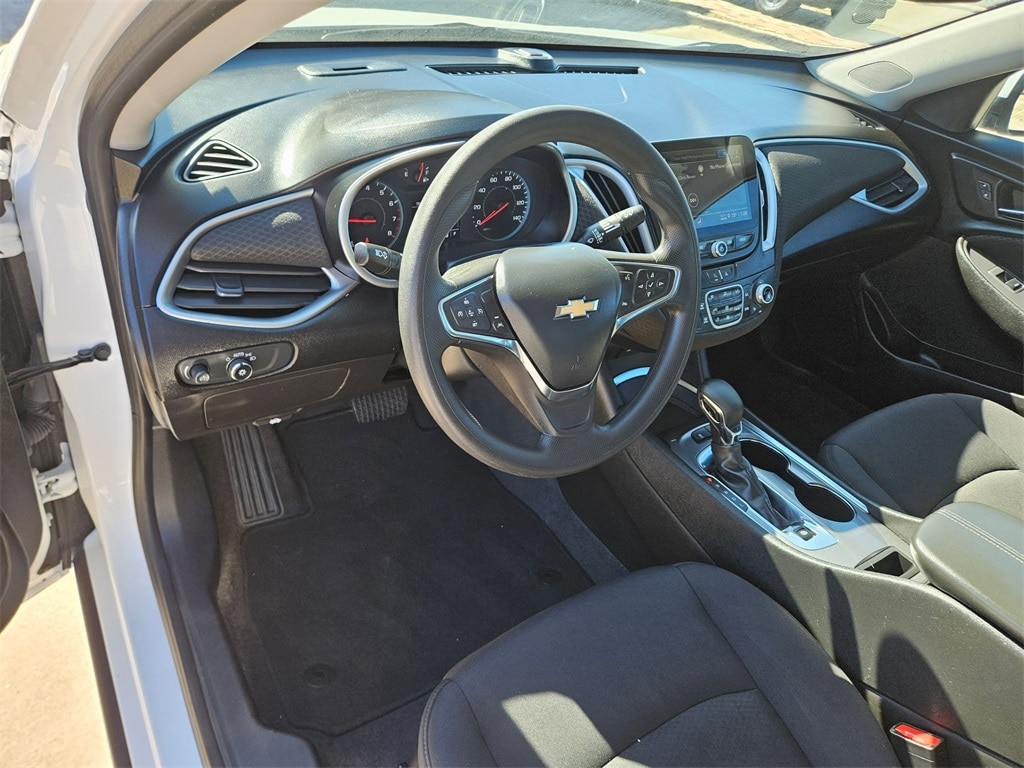 Thumbnail: 2024 Chevrolet Malibu - 13