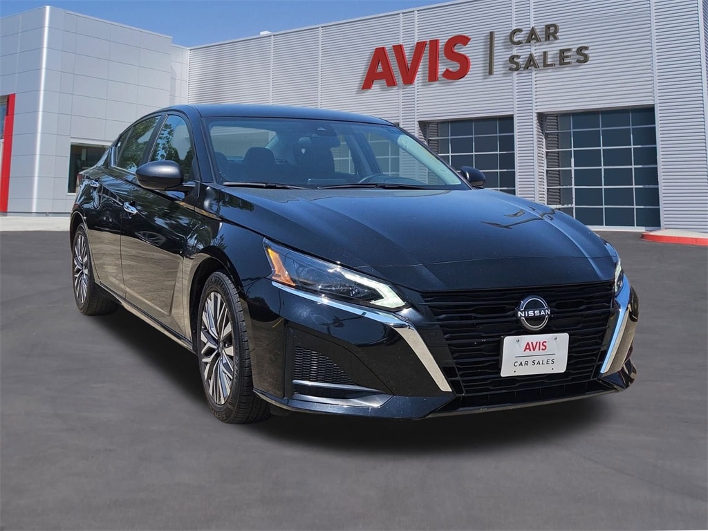 Thumbnail: 2024 Nissan Altima - 3