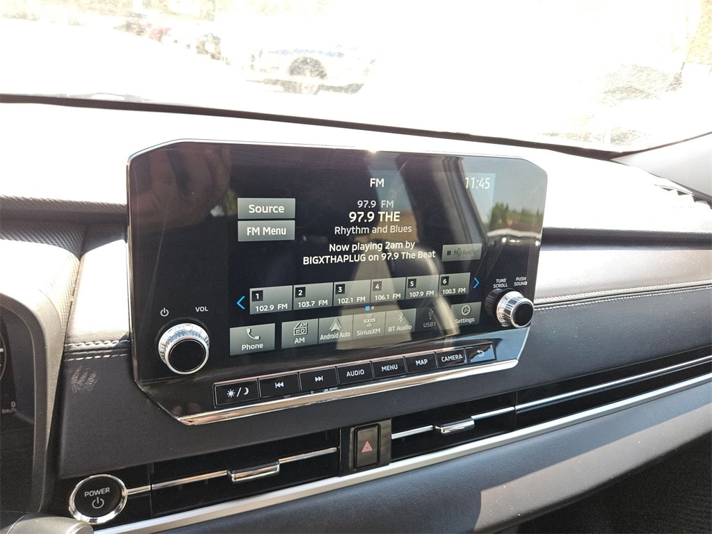 Thumbnail: 2023 Mitsubishi Outlander - 19