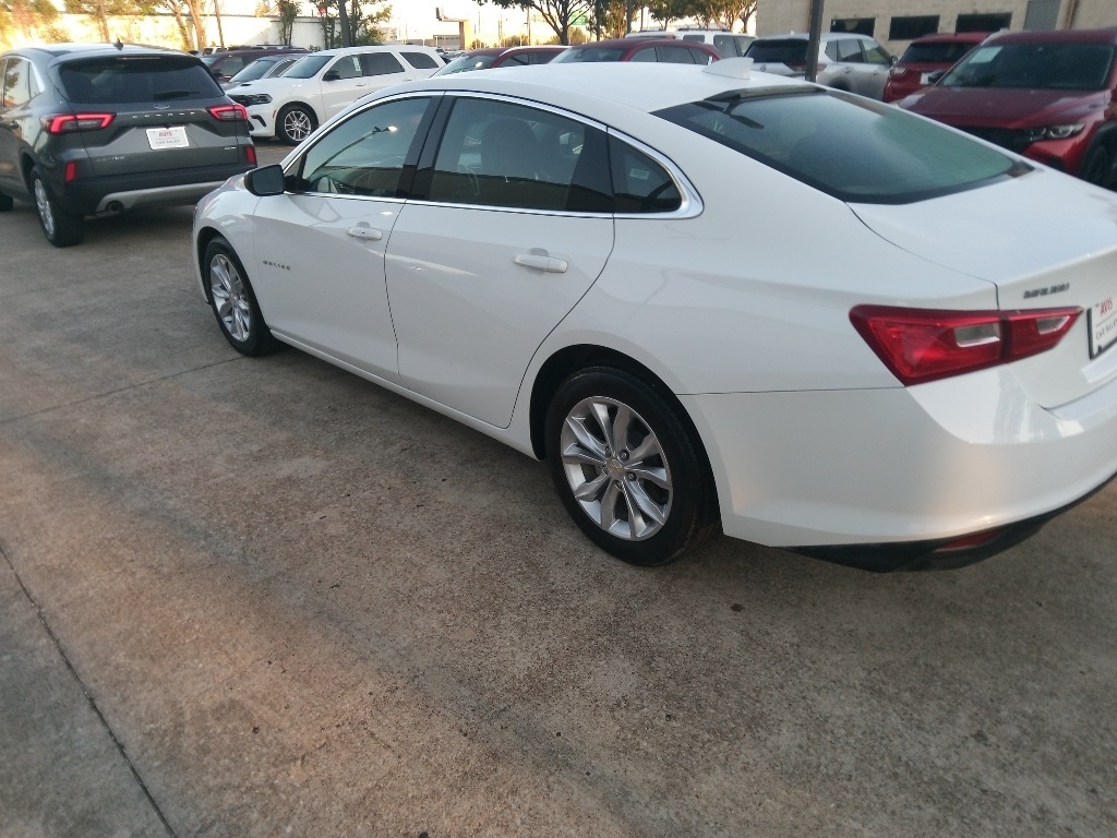 Thumbnail: 2023 Chevrolet Malibu - 4