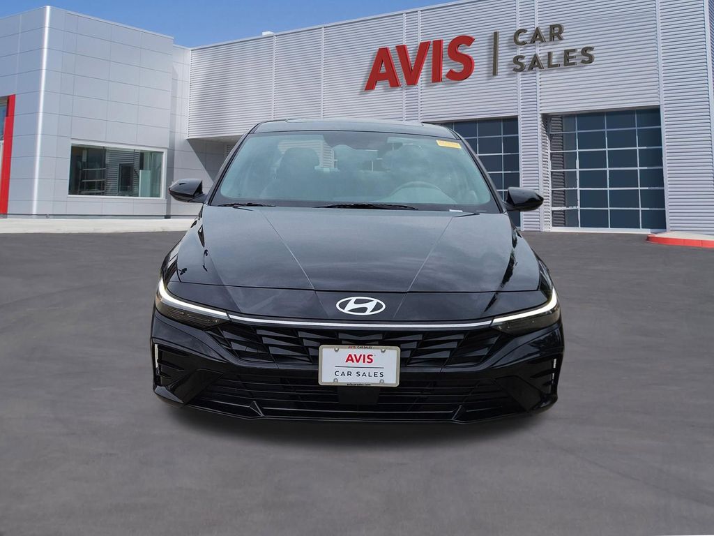 Thumbnail: 2025 Hyundai Elantra - 10